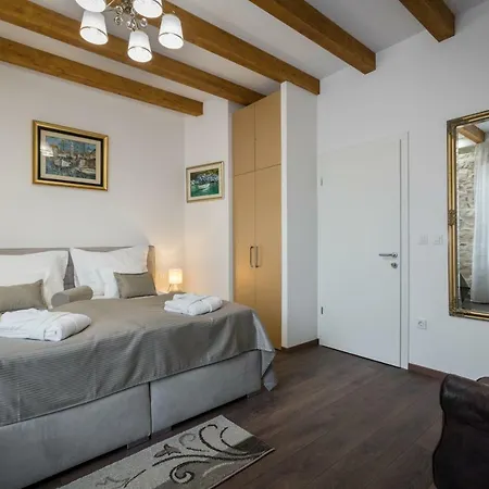 Id Regal Bed and Breakfast Σπλιτ
